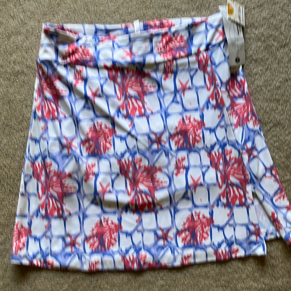 NWT size small Lulu B skirt with built in shorts underneath. UPF 50